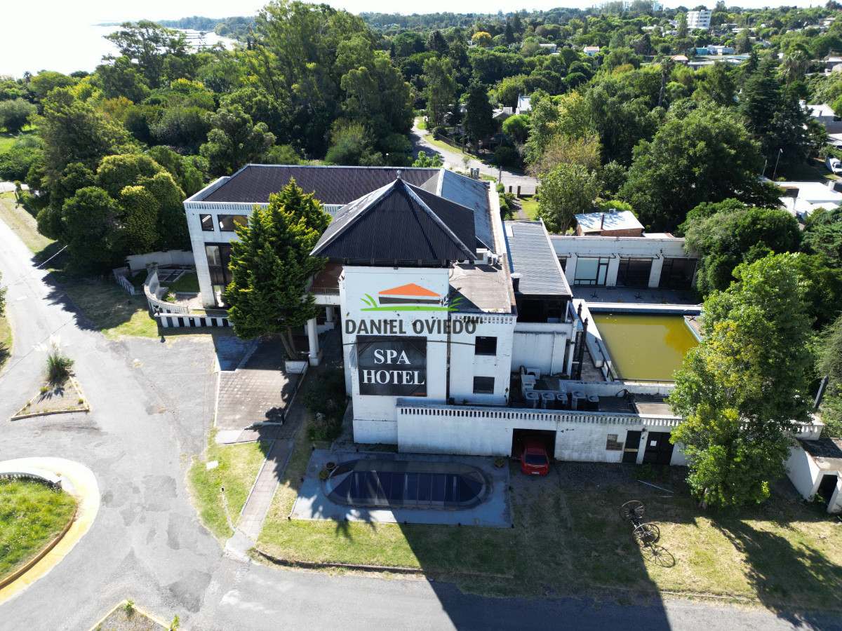 Hotel ID.193 - Excepcional Hotel de 5 estrellas con vista plena al Río de la Plata en venta en Colonia. 