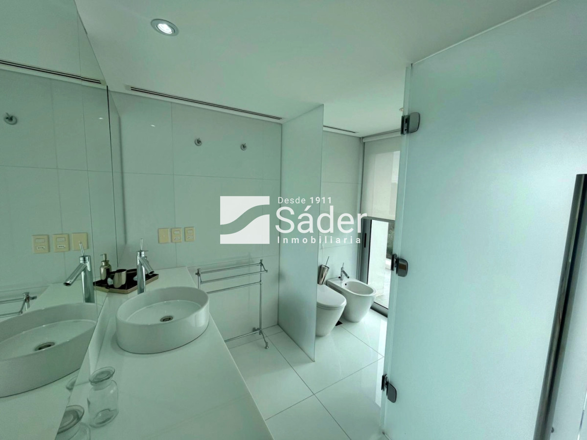 Apartamento ID.3814 - Penthouse de lujo en Playa Brava