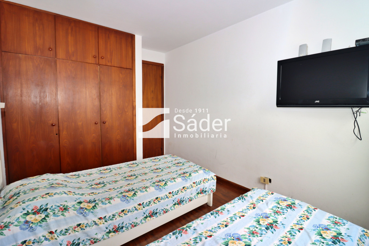 Apartamento ID.4307 - Apto. en alquiler de 2 dorm, en la Mansa 