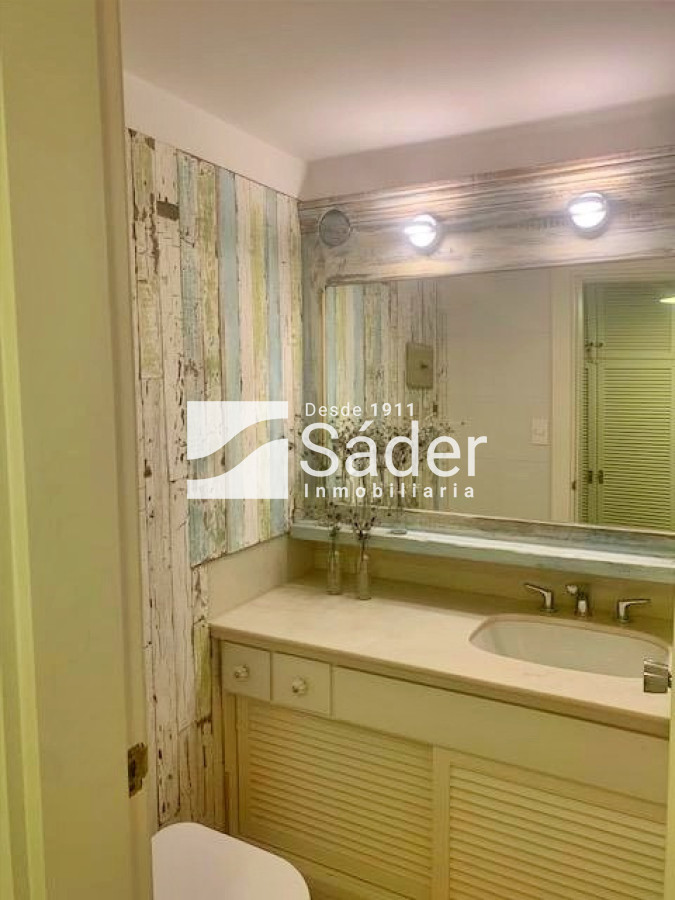 Apartamento ID.4515 - Apto en Alq. Gran Planta Frente al Mar en Playa Mansa 