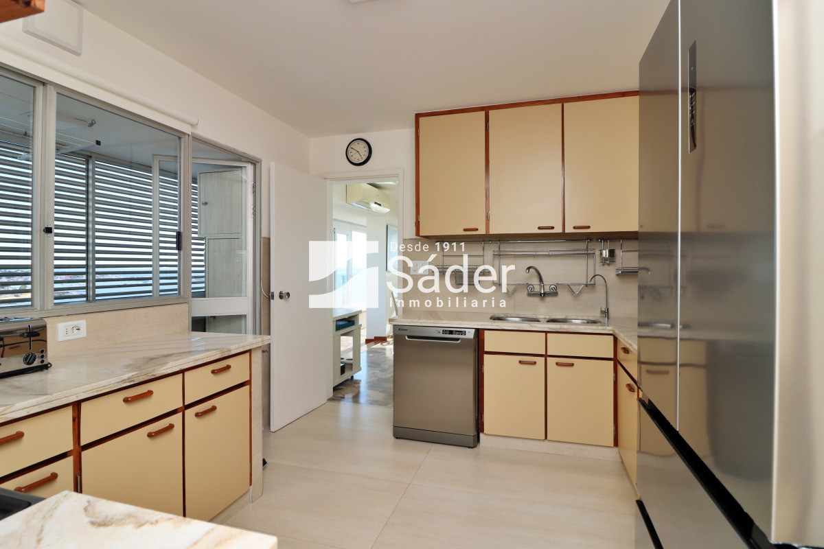 Apartamento ID.4464 - Apto frente al mar en Playa Mansa, pda. 3 