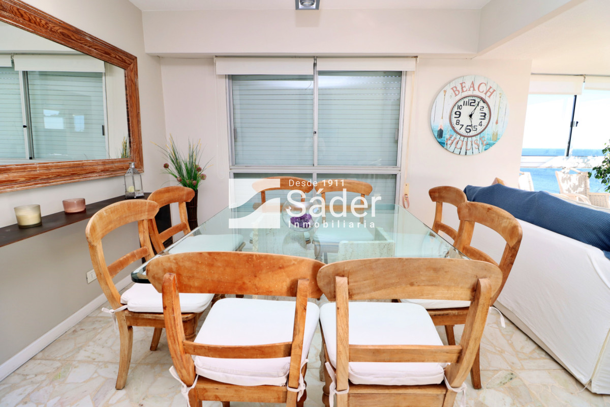 Apartamento ID.4553 - Apto 3 dormitorios. Playa mansa. Edifico de categoria