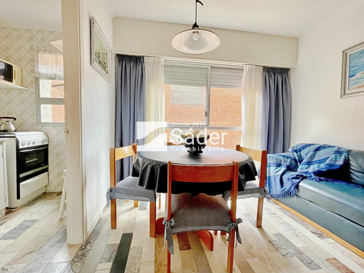 Apartamento ID.4673 - Apto de 2 dormitorios en Alquiler, Península 