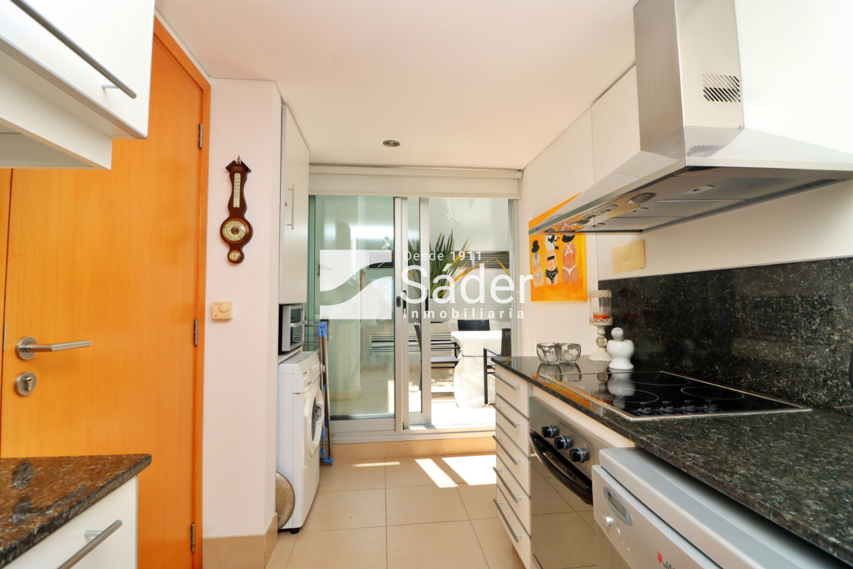 Apartamento ID.4542 - Apartamento en península. 3 dormitorios y parrillero