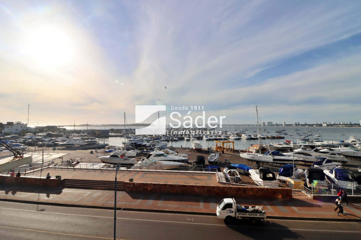 Apartamento ID.4430 - Apto en Alq. Frente al Puerto 