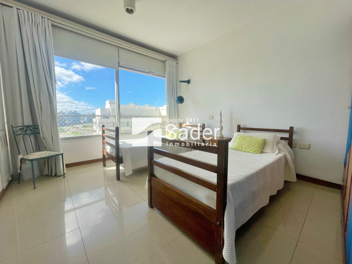 Apartamento ID.2417 - Apartamento Reciclado en el Corazón de Avda. Gorlero