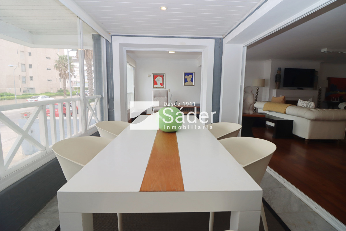 Apartamento ID.4396 - Apartamento de gran tamaño frente al Puerto