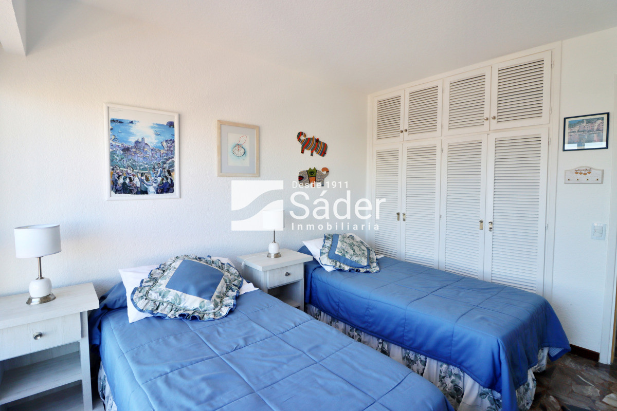 Apartamento ID.4464 - Apto frente al mar en Playa Mansa, pda. 3 