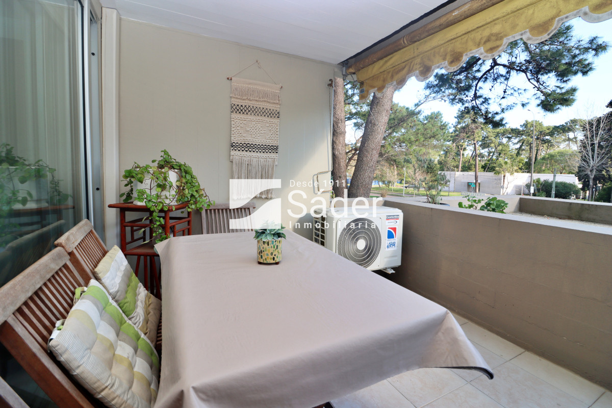 Apartamento ID.4337 - Apto sobre Av. Roosevelt, 2 Dorm con Suite y Parrillero 