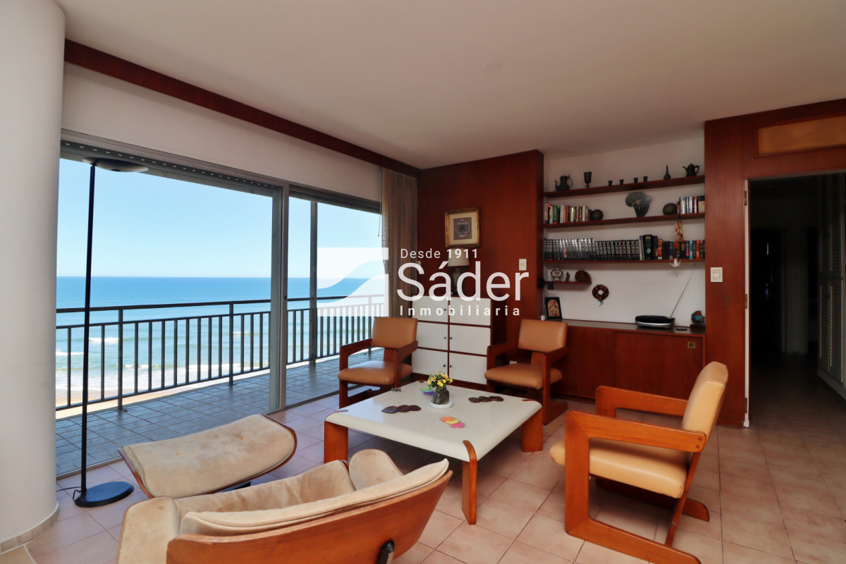 Apartamento ID.4545 - Verano frente al mar, Parada 3 de la Brava 