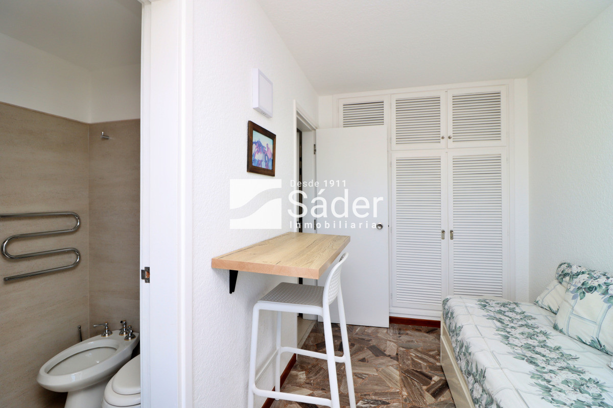 Apartamento ID.4464 - Apto frente al mar en Playa Mansa, pda. 3 