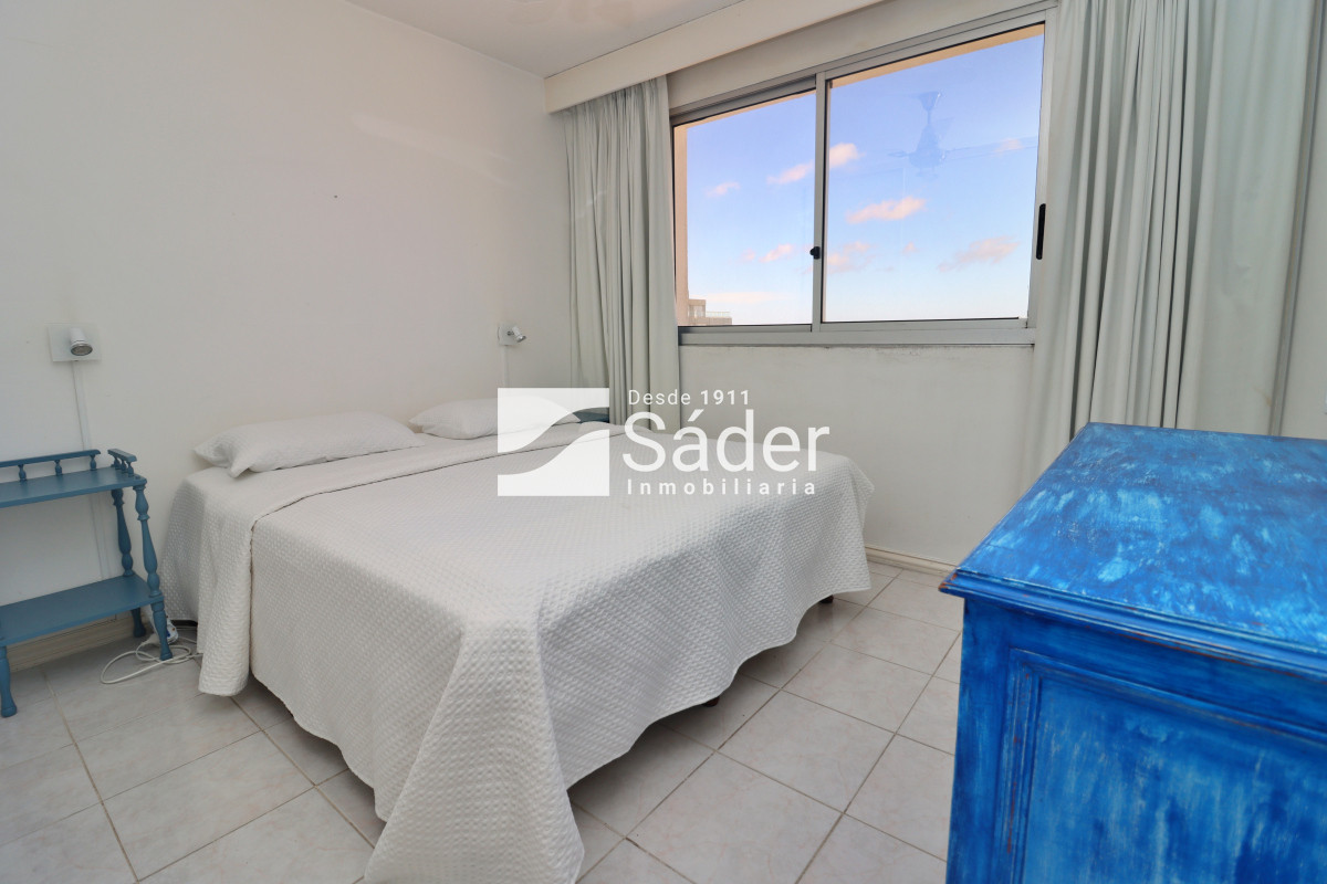 Apartamento ID.4336 - Apartamento en playa brava con vista al mar, excelentes servicios.