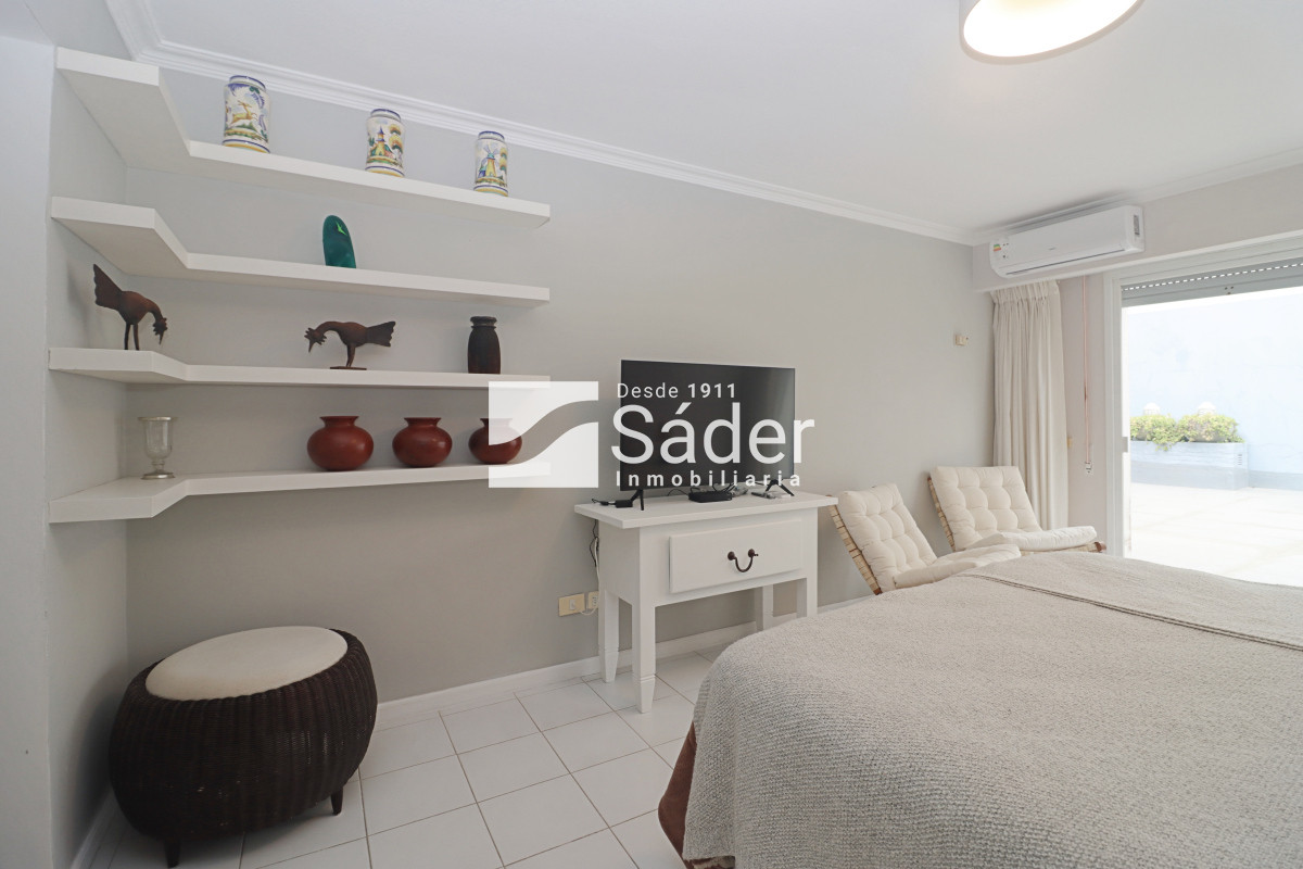 Apartamento ID.4396 - Apartamento de gran tamaño frente al Puerto