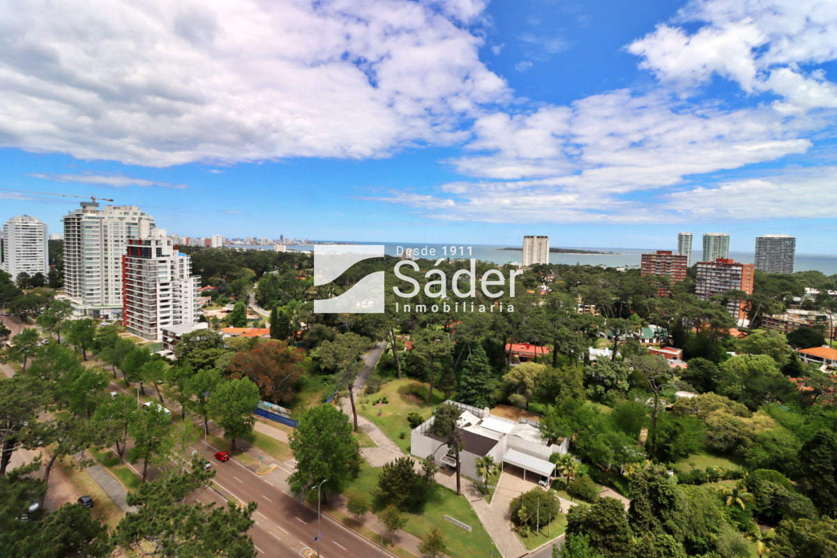 Apartamento ID.4525 - Apartamento 170 m², ideal para los que eligen Punta del Este como hogar