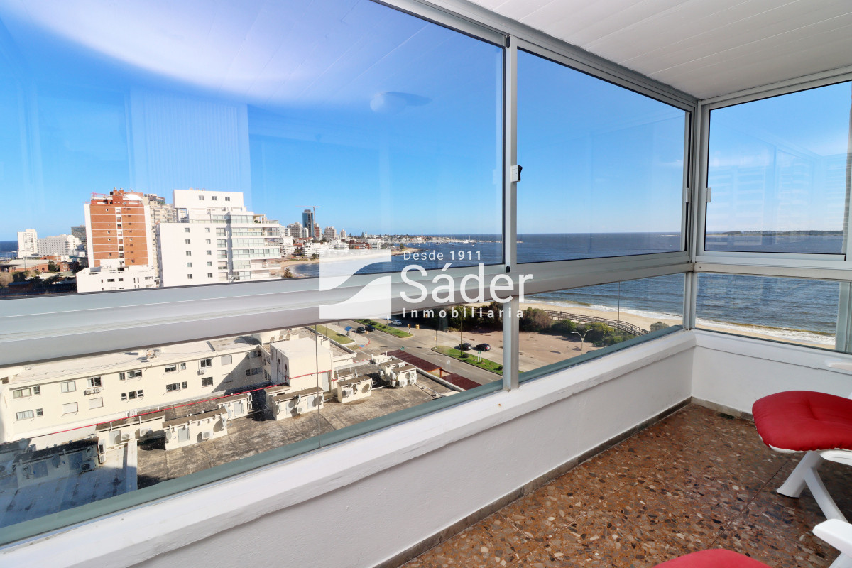 Apartamento ID.4276 - Apto. 3 dorm. con vista al mar. (Playa mansa, pda. 3)
