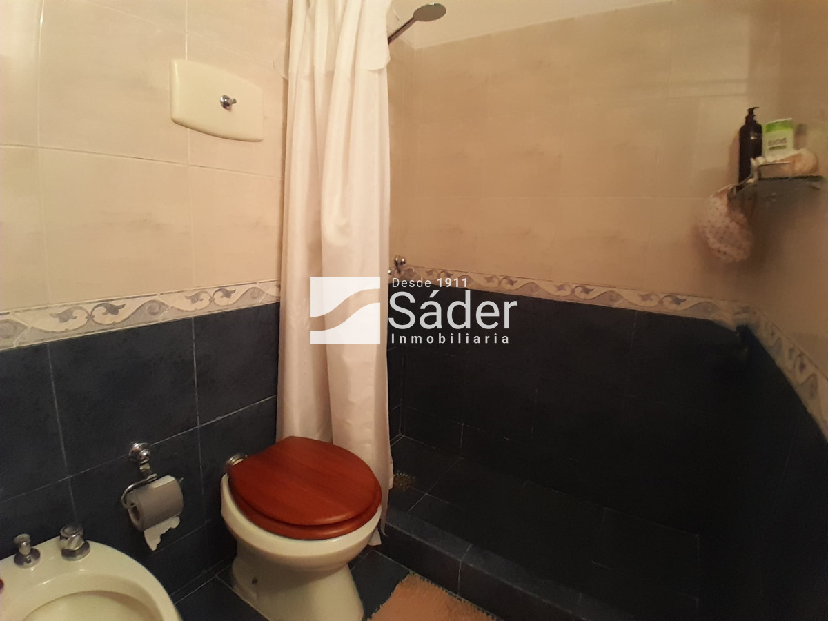 Apartamento ID.4243 - Apto funcional y bien ubicado, Pda 14 sobre  Roosevelt