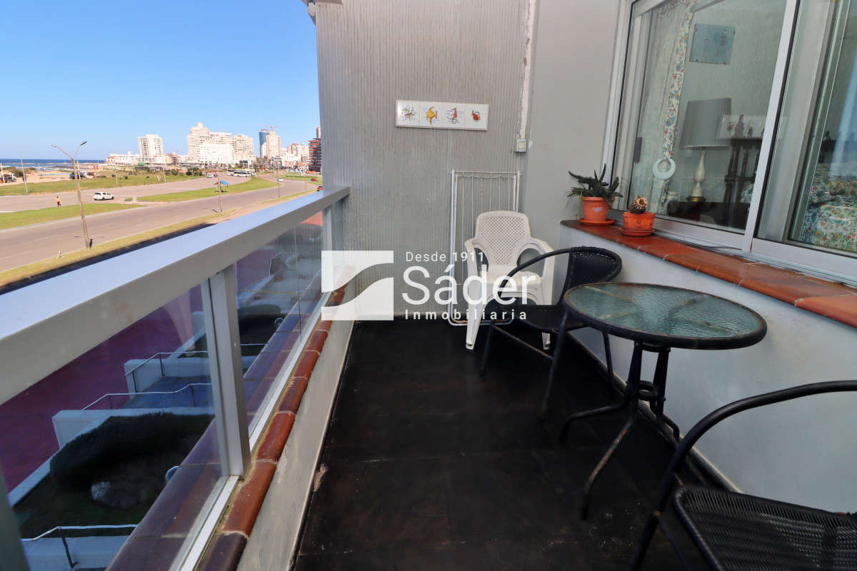 Apartamento ID.4355 - Apto con vista a playa brava. Primera linea