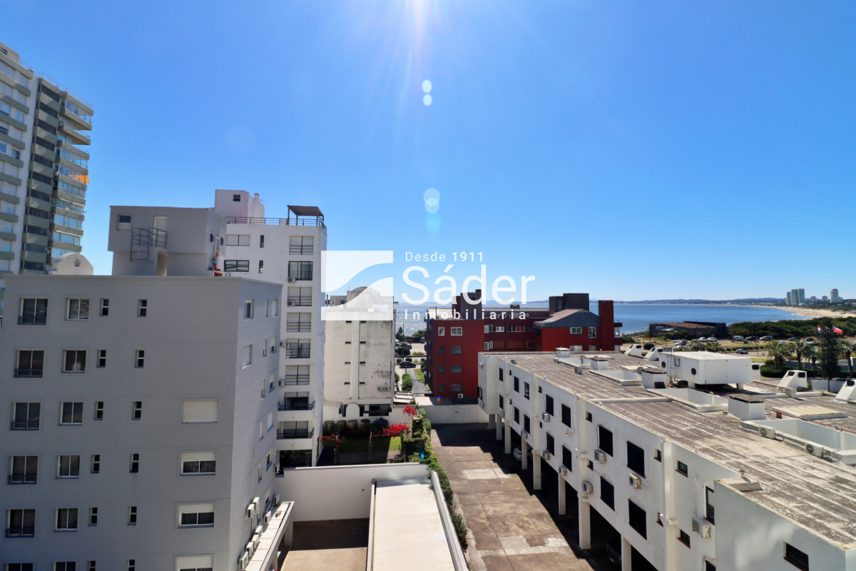 Apartamento ID.4549 - Alquiler de apto 3 dormitorios en suite a Metros de la Mansa, Pda. 3.