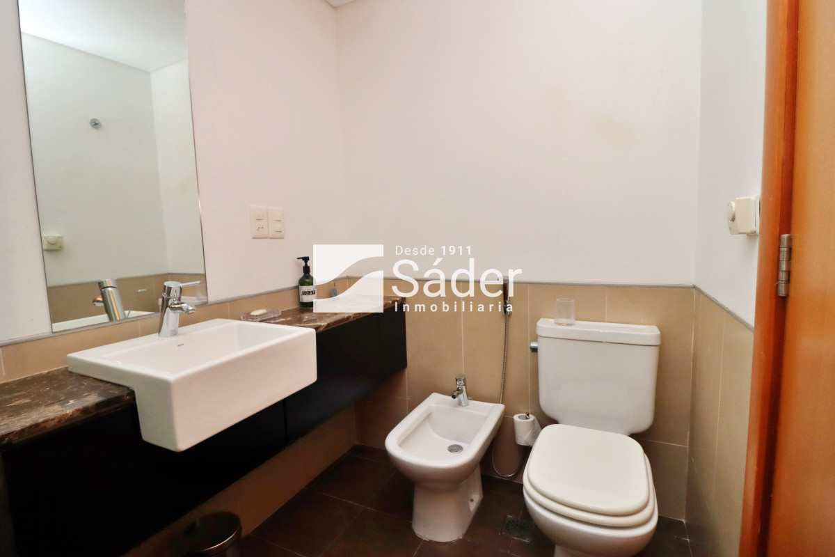 Apartamento ID.4324 - Apto. en alquiler de 3 dorm. frente al mar. 