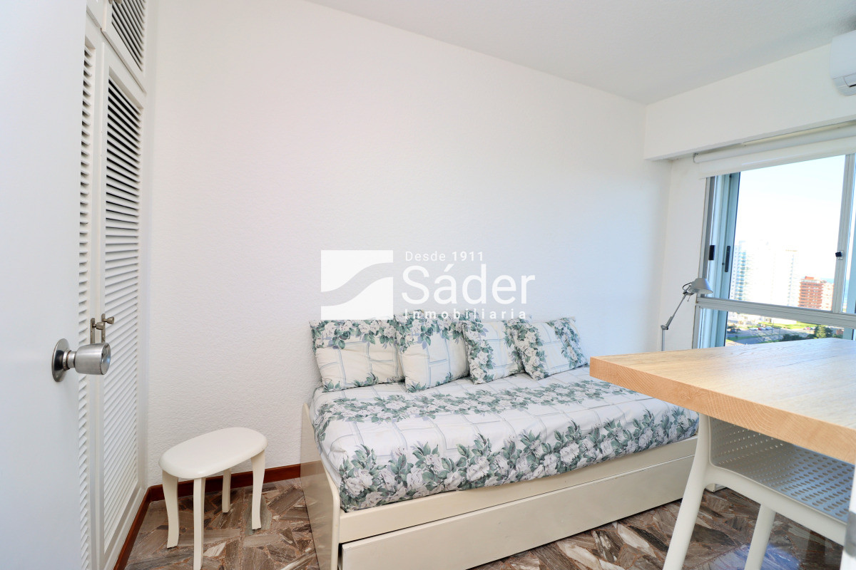 Apartamento ID.4464 - Apto frente al mar en Playa Mansa, pda. 3 