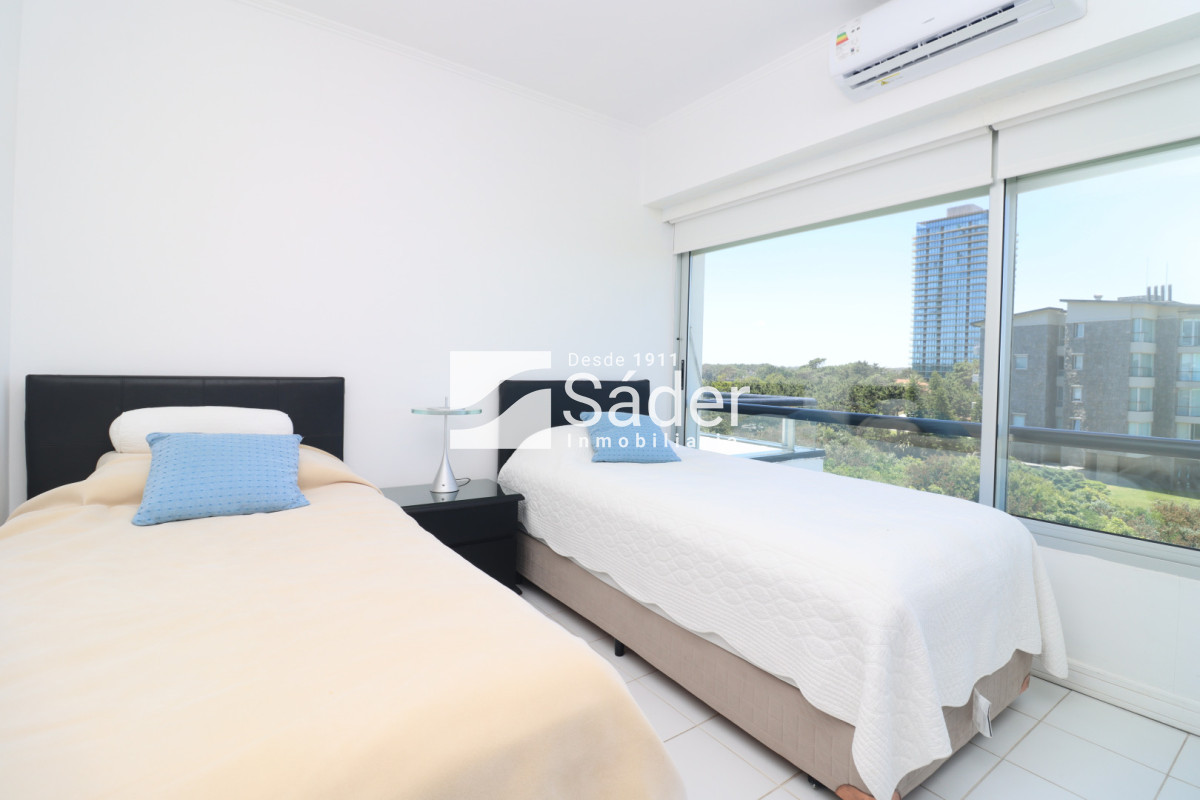 Apartamento ID.4605 - Penthouse en Alq. Pda 32 de Playa Brava, Punta del Este 