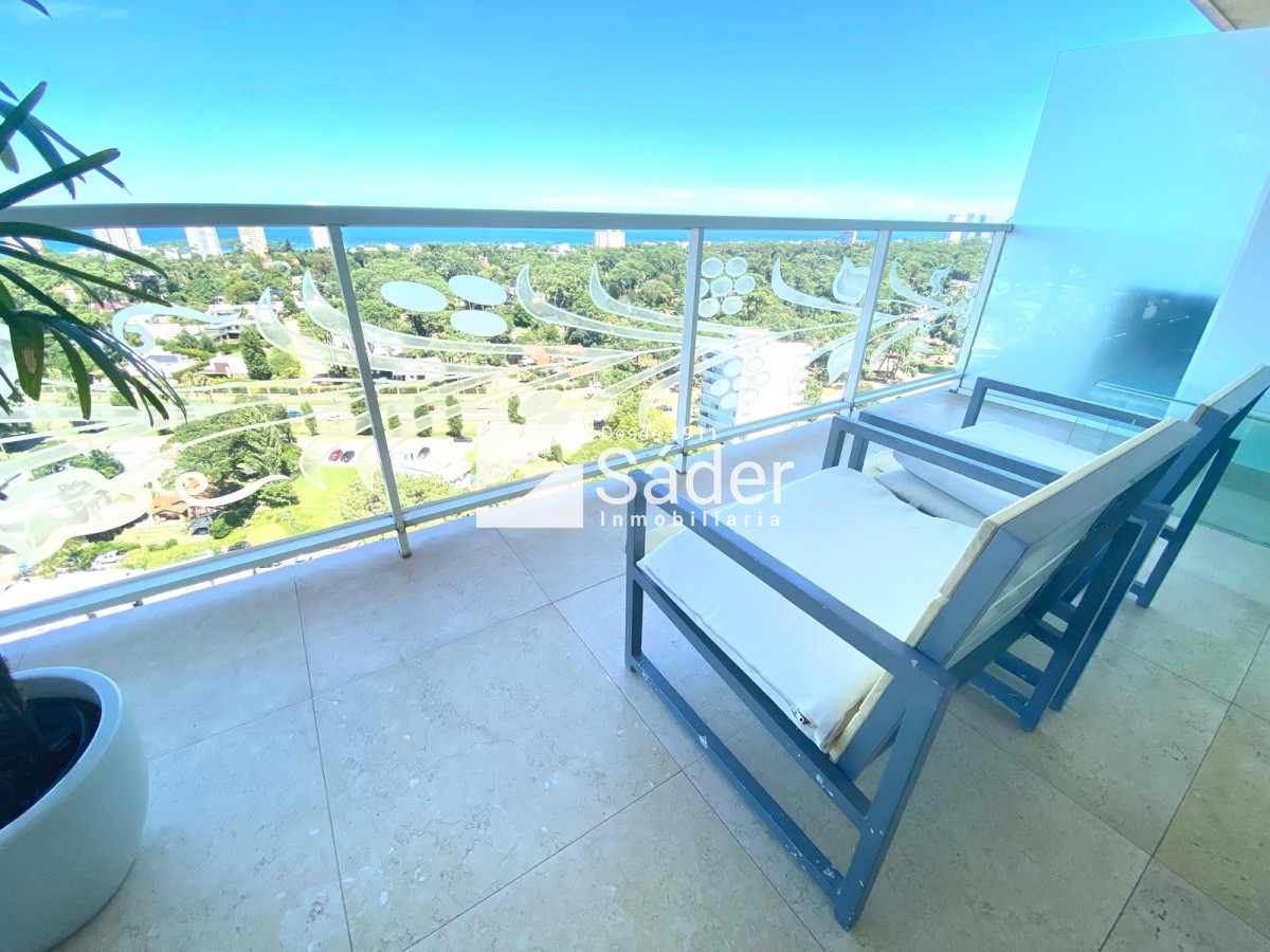 Apartamento ID.4107 - Elegancia y vista en el corazón de Roosevelt