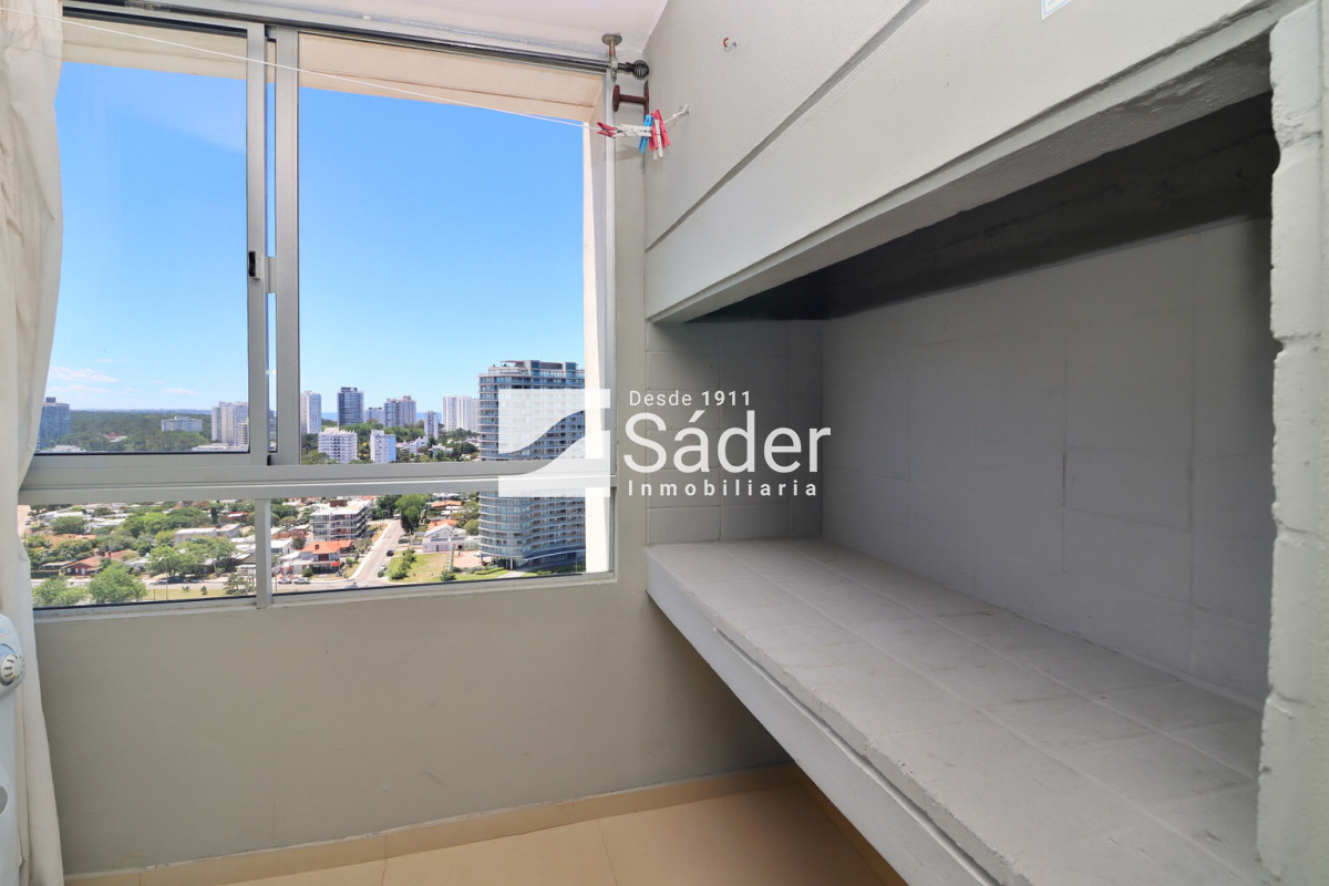 Apartamento ID.2858 - Apartamento en venta Playa Mansa 2 dormitorios