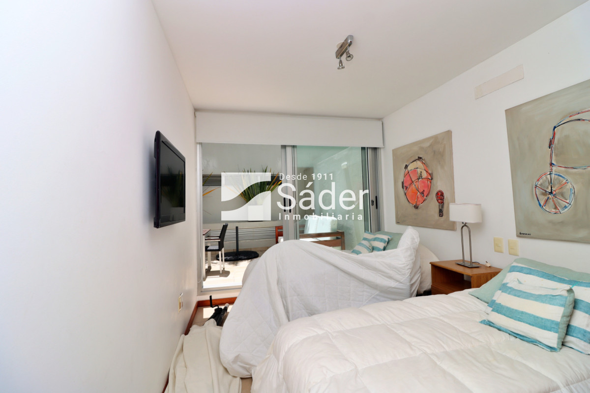Apartamento ID.4542 - Apartamento en península. 3 dormitorios y parrillero