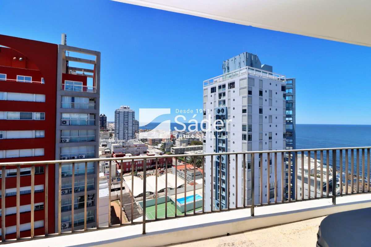 Apartamento ID.4551 - Apartamento en península. 3 dorm. Gran balcon