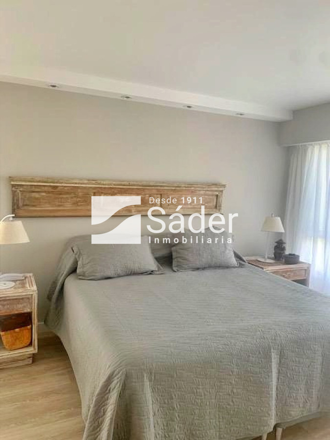 Apartamento ID.4515 - Apto en Alq. Gran Planta Frente al Mar en Playa Mansa 