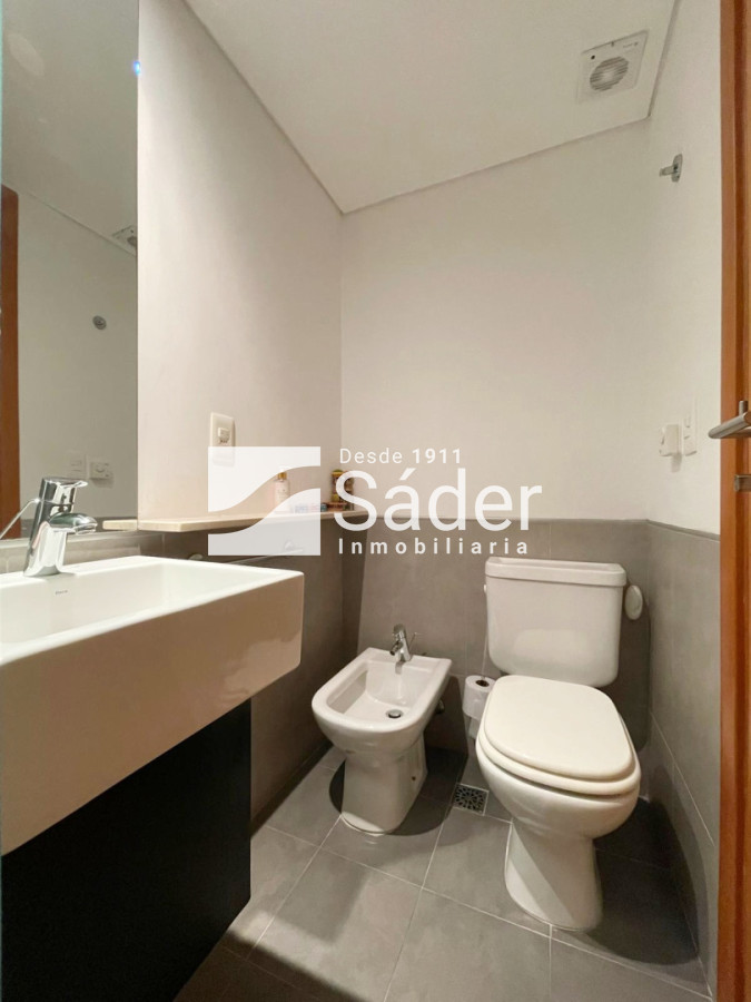 Apartamento ID.4542 - Apartamento en península. 3 dormitorios y parrillero