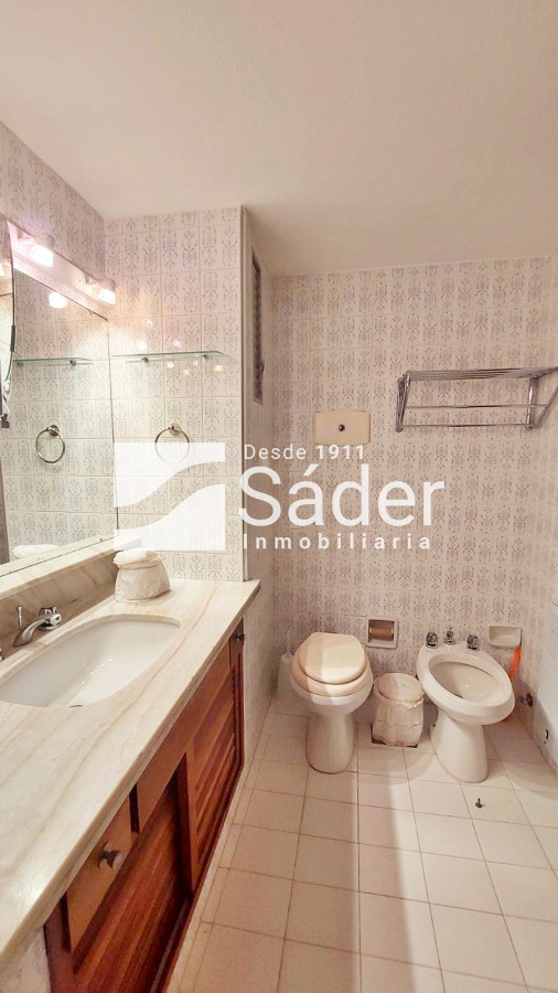 Apartamento ID.4462 - Apartamento en alquiler 3 dormitorios. Playa mansa
