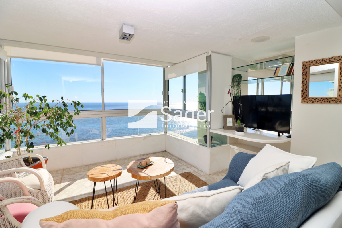 Apartamento ID.4553 - Apto 3 dormitorios. Playa mansa. Edifico de categoria