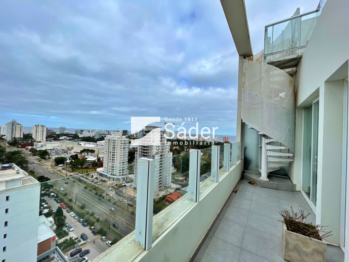 Apartamento ID.4955 - Penthouse en Pda 7 sobre Av. Roosevelt