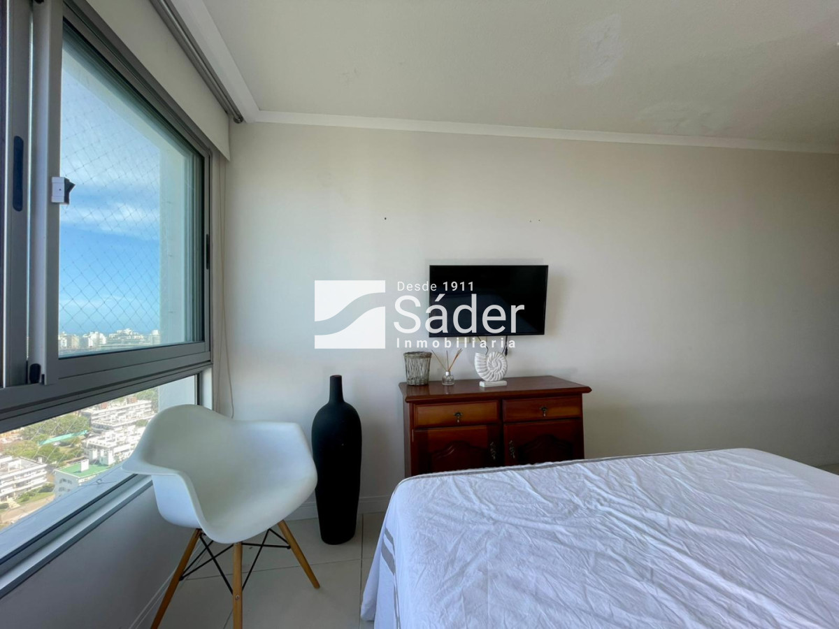 Apartamento ID.4729 - Apto en Alq. 3 Suites en Pda 8 de Playa Brava, a metros del mar 