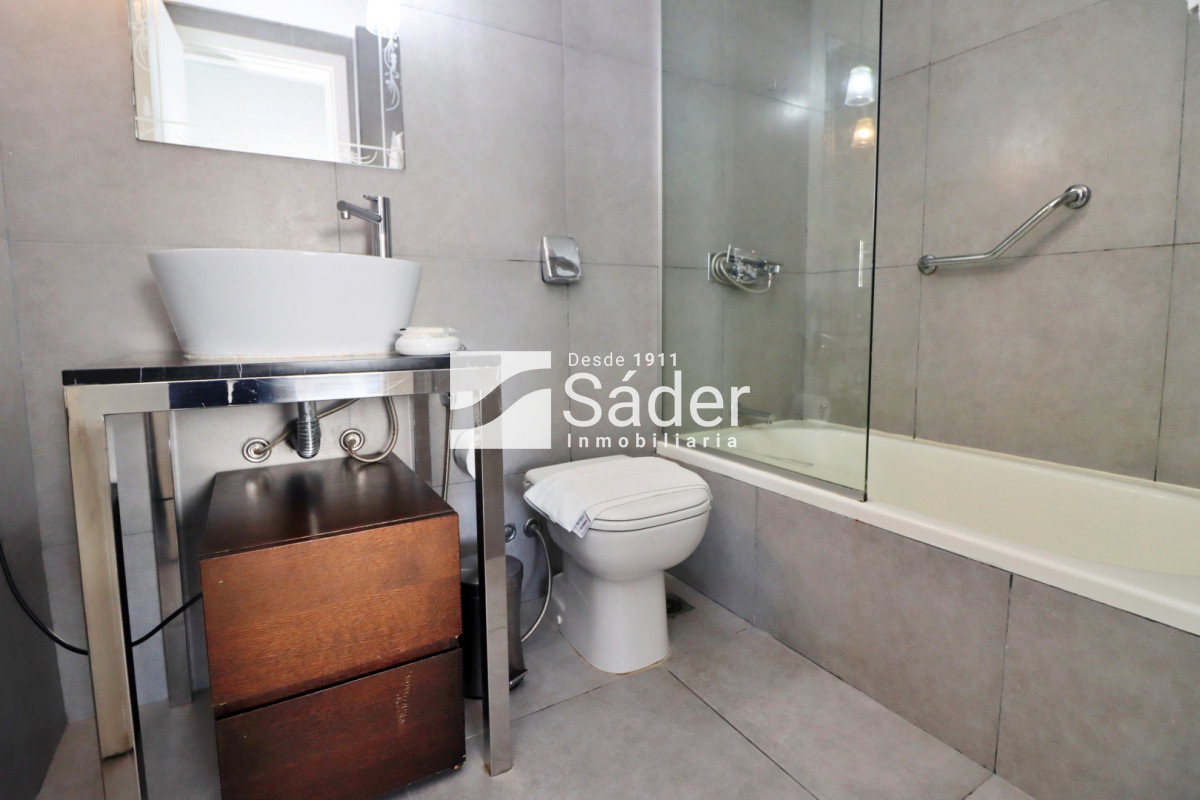 Apartamento ID.4440 - Venta de Apartamento sobre Avda. Roosevelt