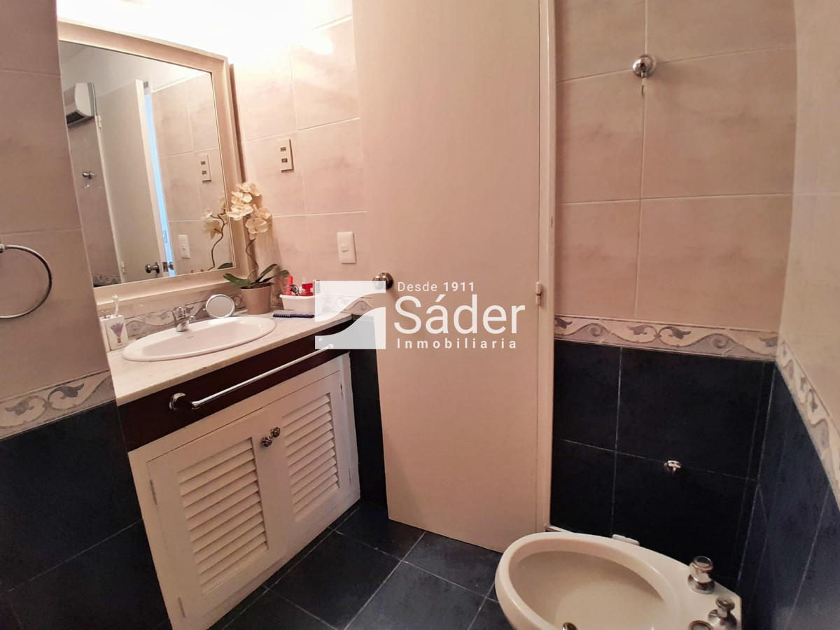 Apartamento ID.4243 - Apto funcional y bien ubicado, Pda 14 sobre  Roosevelt