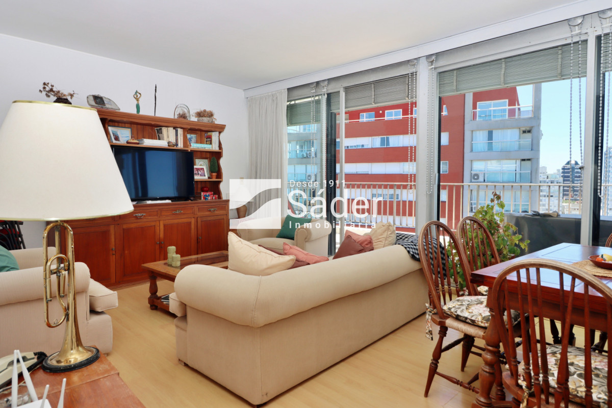 Apartamento ID.4551 - Apartamento en península. 3 dorm. Gran balcon