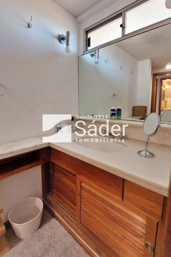 Apartamento ID.4554 - Apto 3 dorm. Playa mansa. 