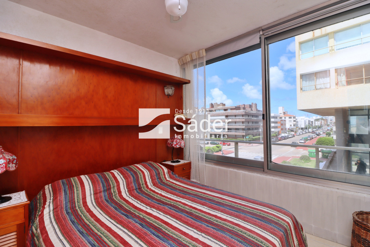 Apartamento ID.4513 - Apto en Av. Gorlero. 1 dormitorio. vista a Playa Brava
