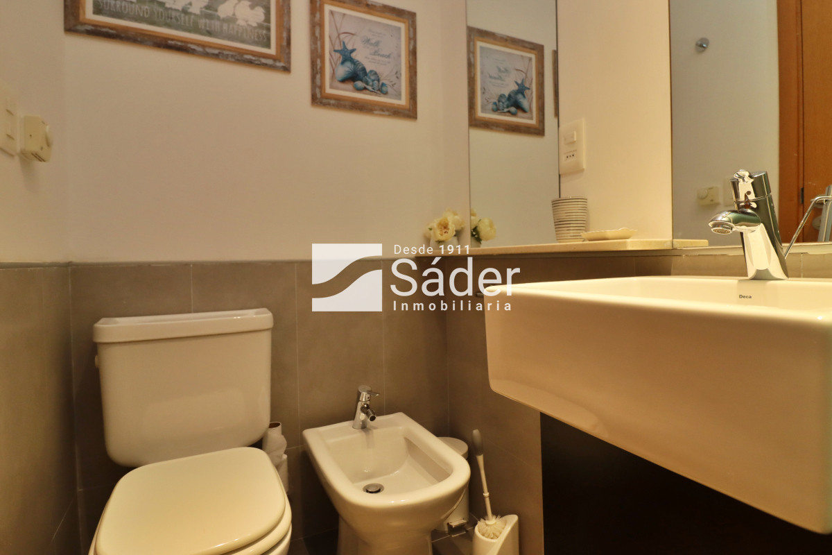 Apartamento ID.4308 - Apto en alquiler de 3 dormitorios. 