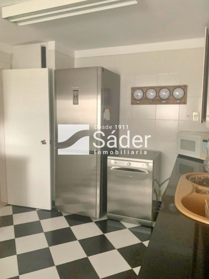 Apartamento ID.4515 - Apto en Alq. Gran Planta Frente al Mar en Playa Mansa 