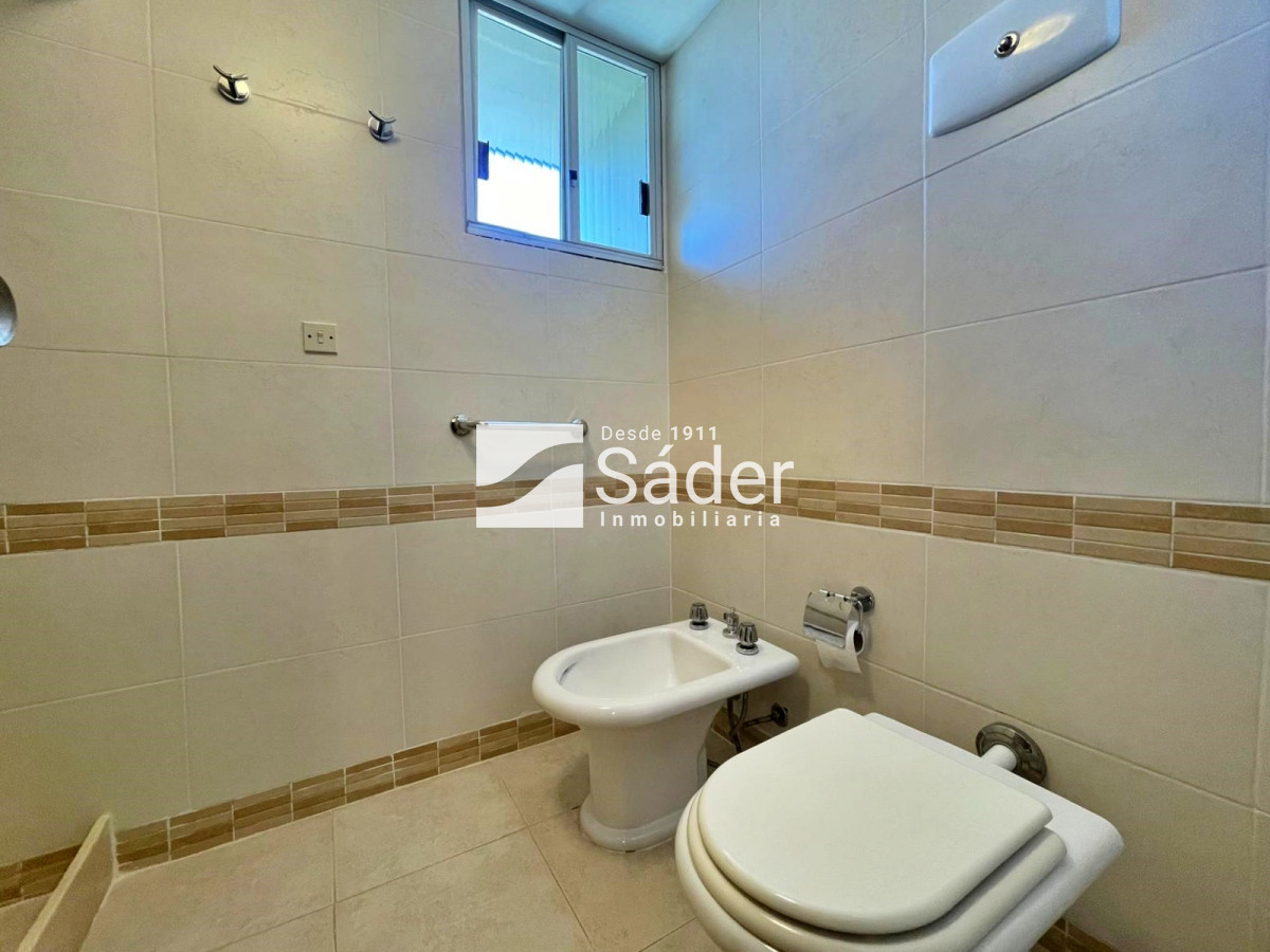 Apartamento ID.4276 - Apto. 3 dorm. con vista al mar. (Playa mansa, pda. 3)