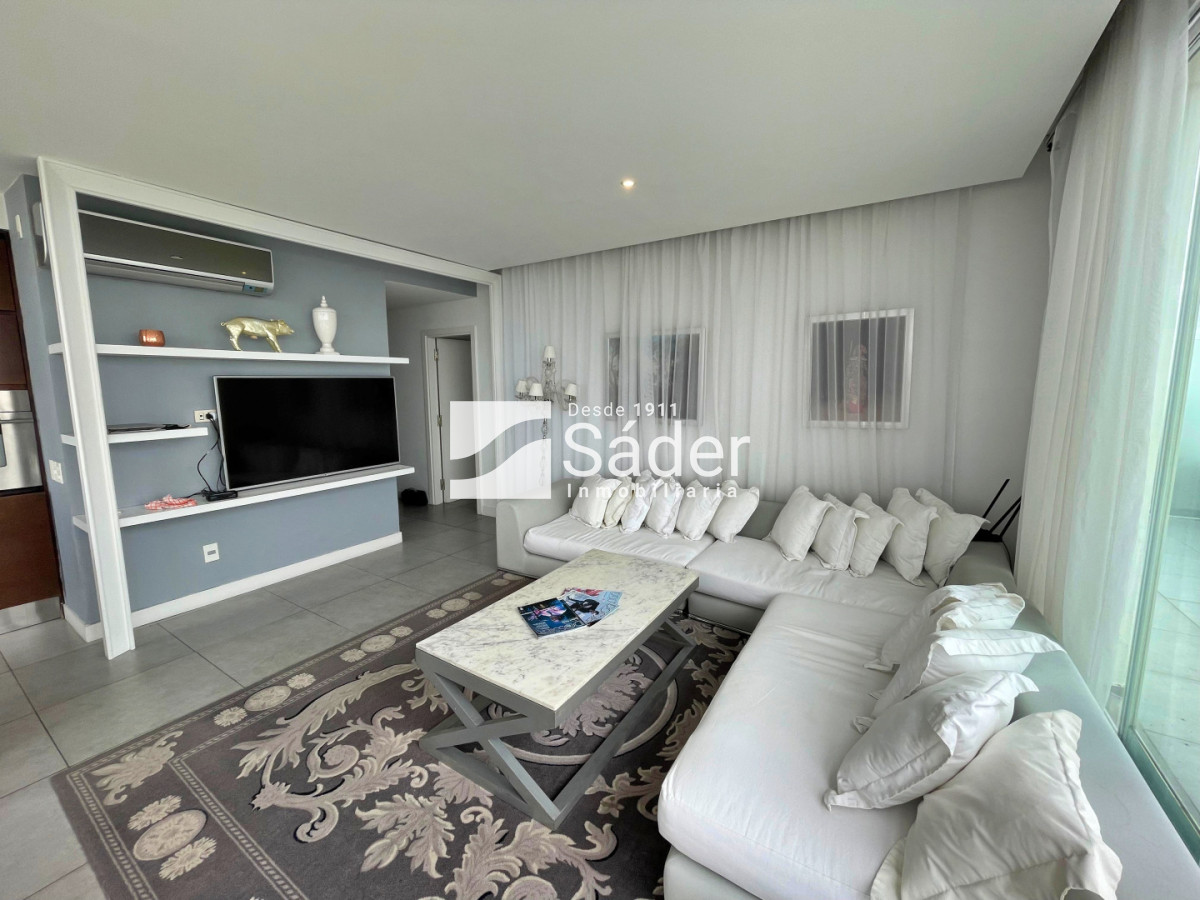 Apartamento ID.4955 - Penthouse en Pda 7 sobre Av. Roosevelt