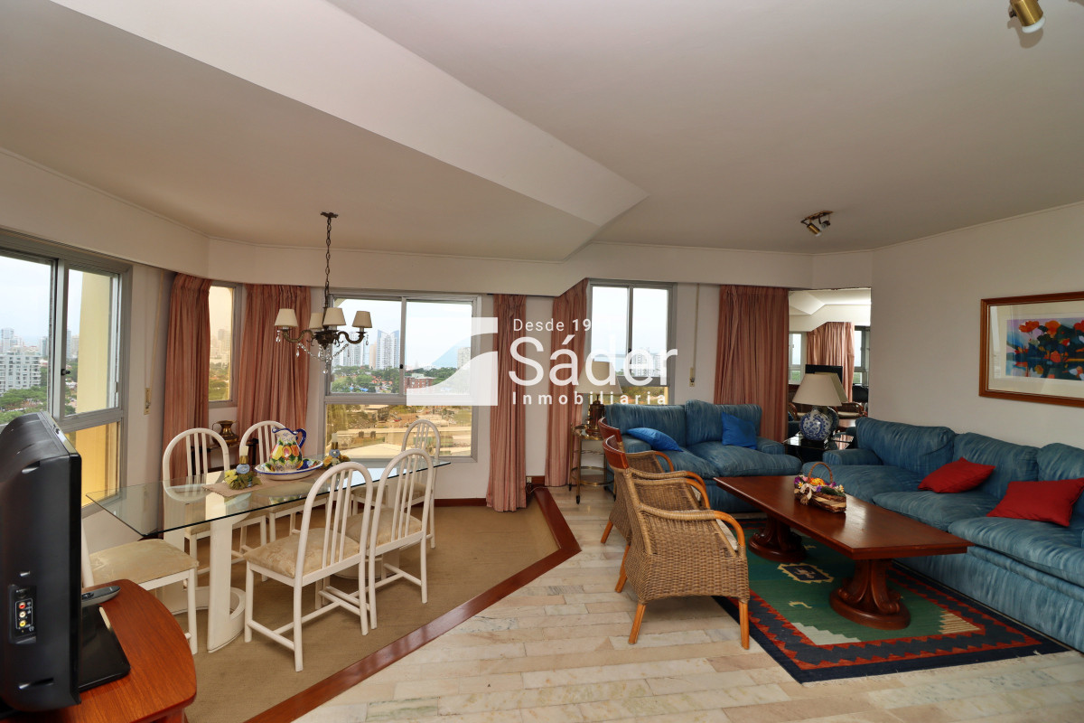 Shopping - GoPunta - Portal Inmobiliario de Punta del Este - Maldonado