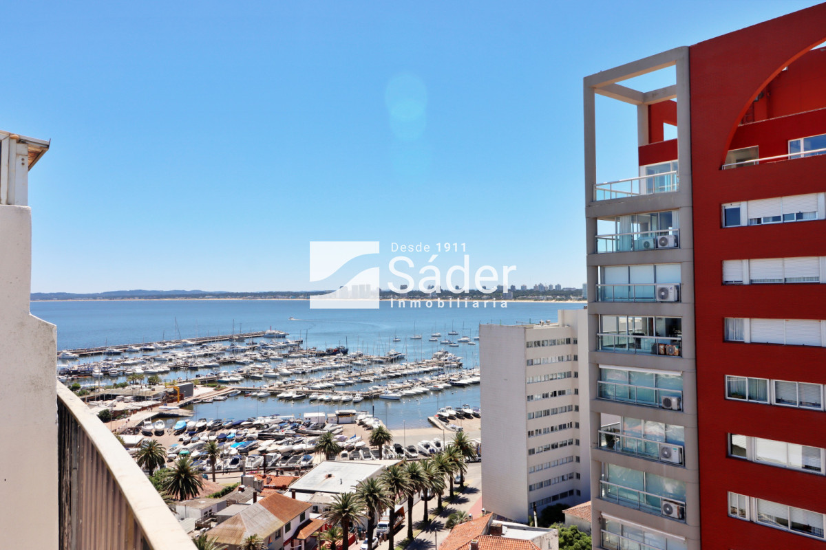 Apartamento ID.4551 - Apartamento en península. 3 dorm. Gran balcon