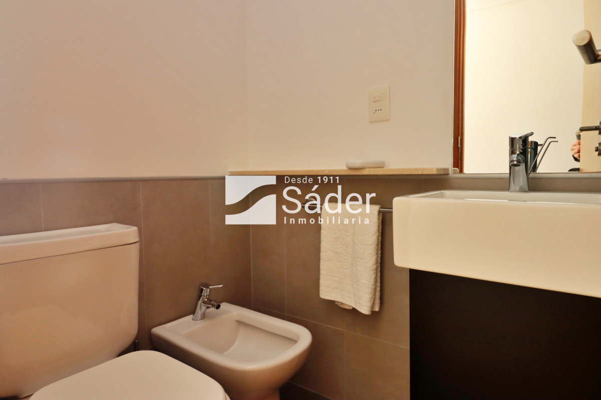 Apartamento ID.4324 - Apto. en alquiler de 3 dorm. frente al mar. 
