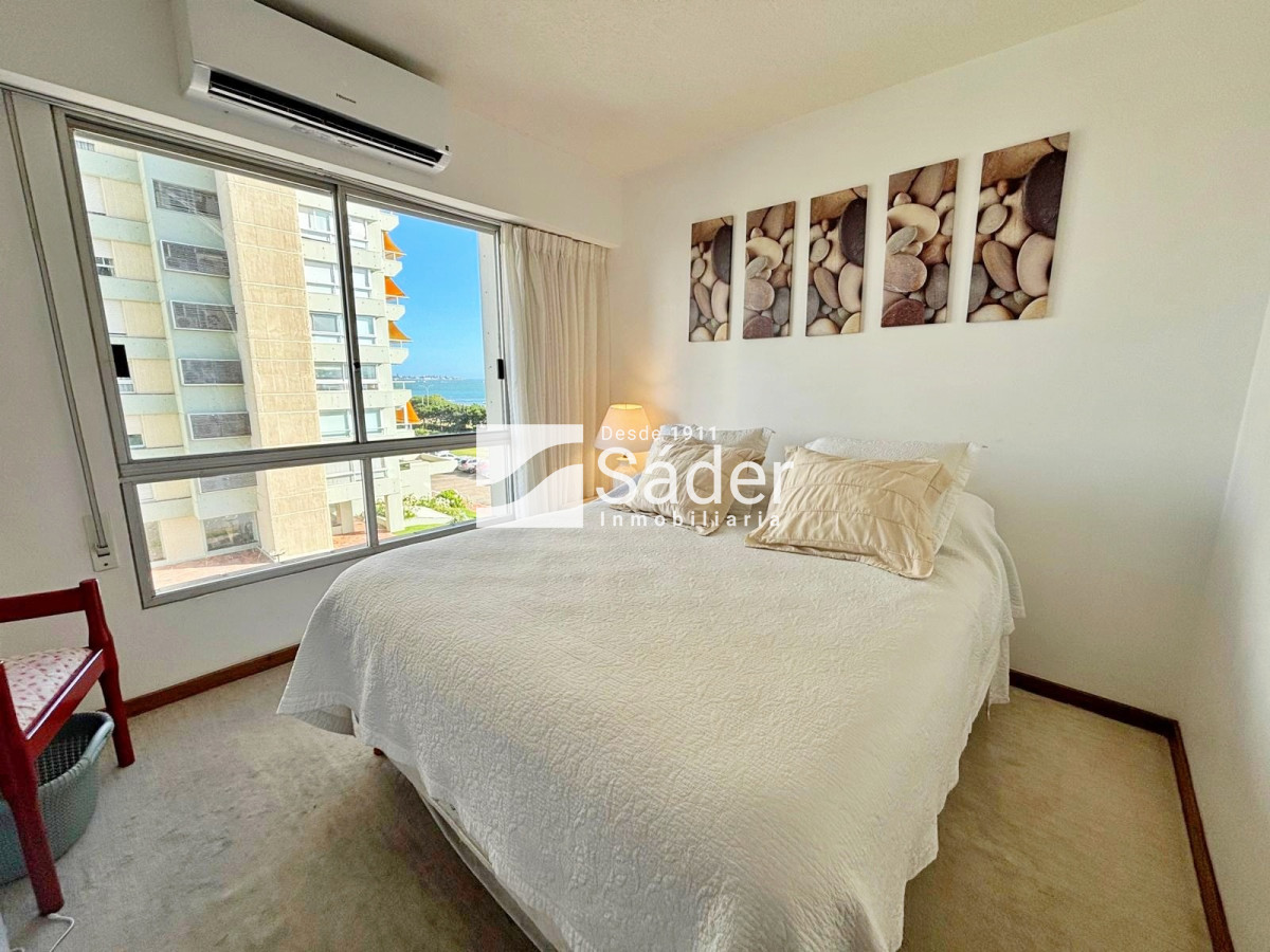 Apartamento ID.4554 - Apto 3 dorm. Playa mansa. 