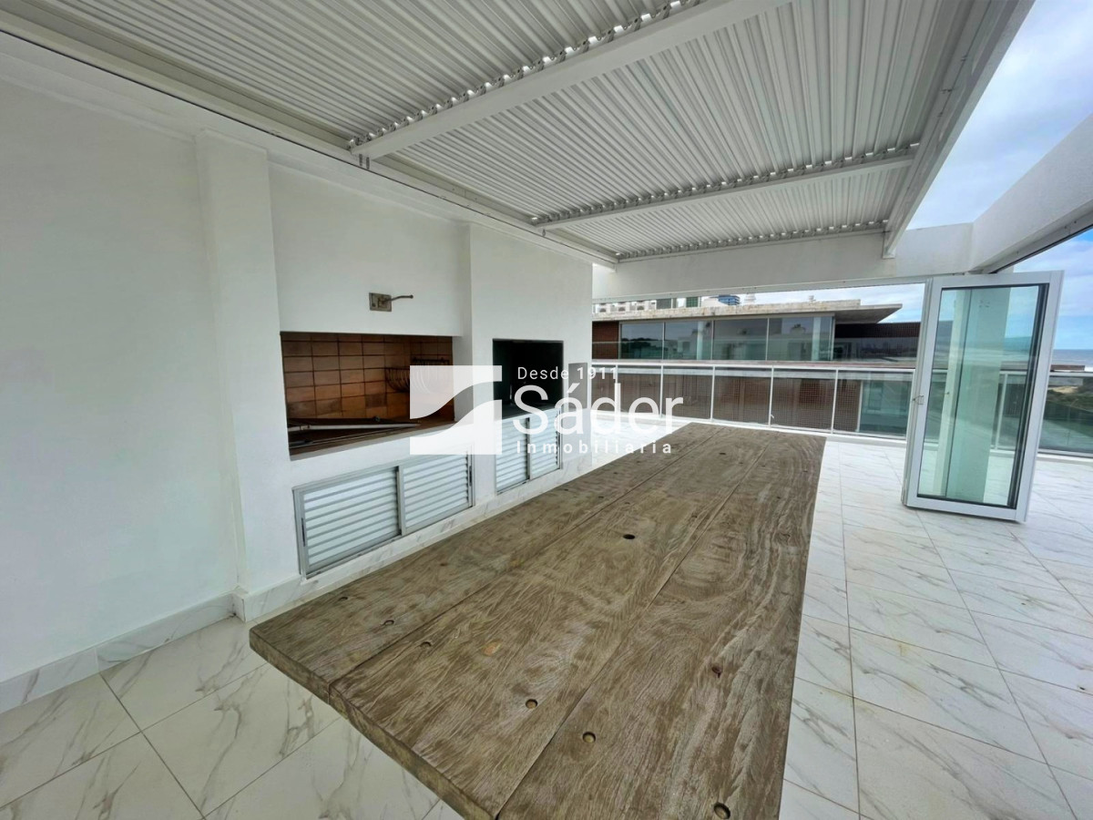 Apartamento ID.3814 - Penthouse de lujo en Playa Brava