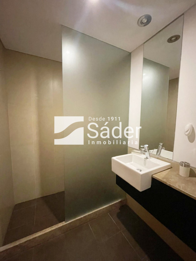Apartamento ID.4542 - Apartamento en península. 3 dormitorios y parrillero